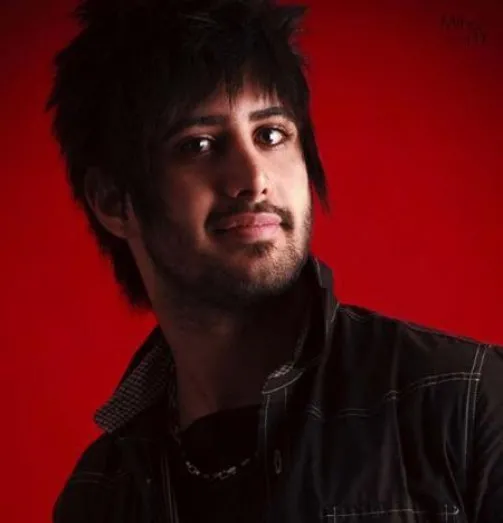 دانلود ریمیکس نیبینم اشکتو آرایشت نریزه خودت میدونی چقدر چشات برام عزیزه علیشمس و کیمیا  بیس دار سوت دار اینستا